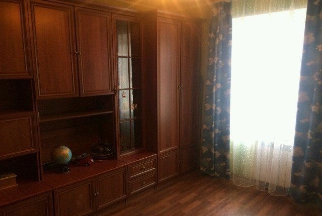 Продам просторную комнату бывшем общежитии.