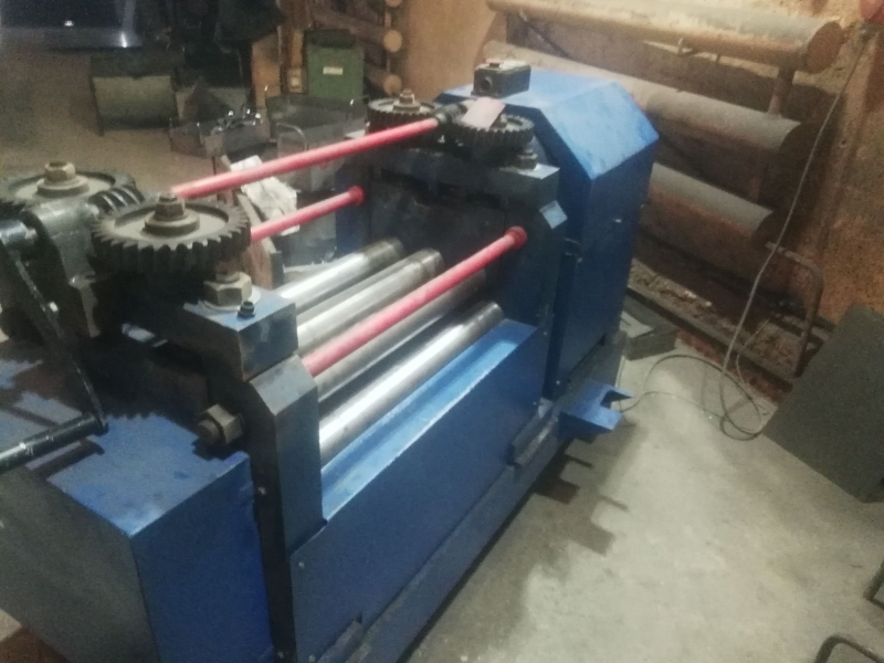 Пpoдаeтся лиcтoправильная машина XRM-700